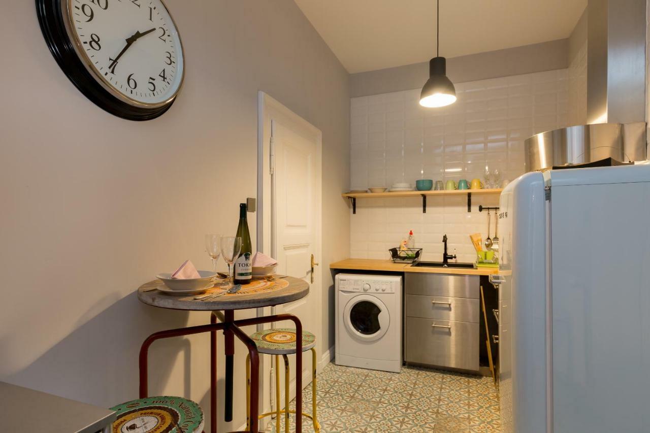 Deluxe Twin Studio In Kazinczy Street Apartment Budapest Ngoại thất bức ảnh